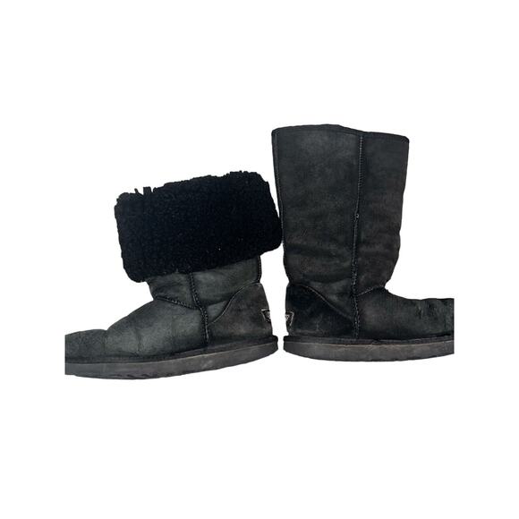 UGG Australia Classic Mid Calf Tall Black Sheepskin Boots 5815- Size 7 Preowned - Picture 3 of 8